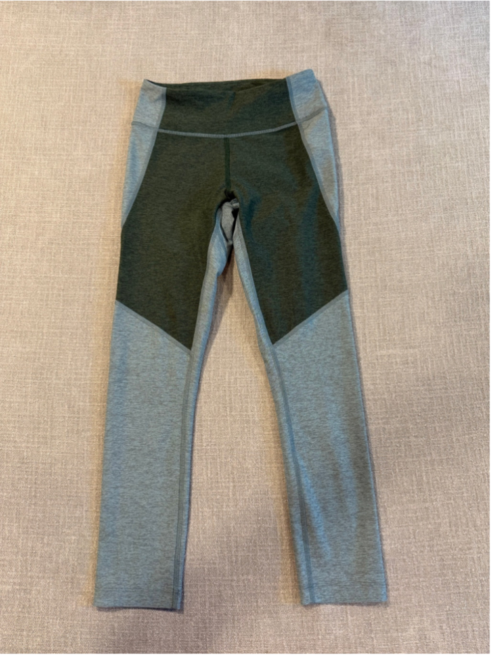 Outdoor voices two tone green warm up leggings women’s XS - Picture 2 of 7